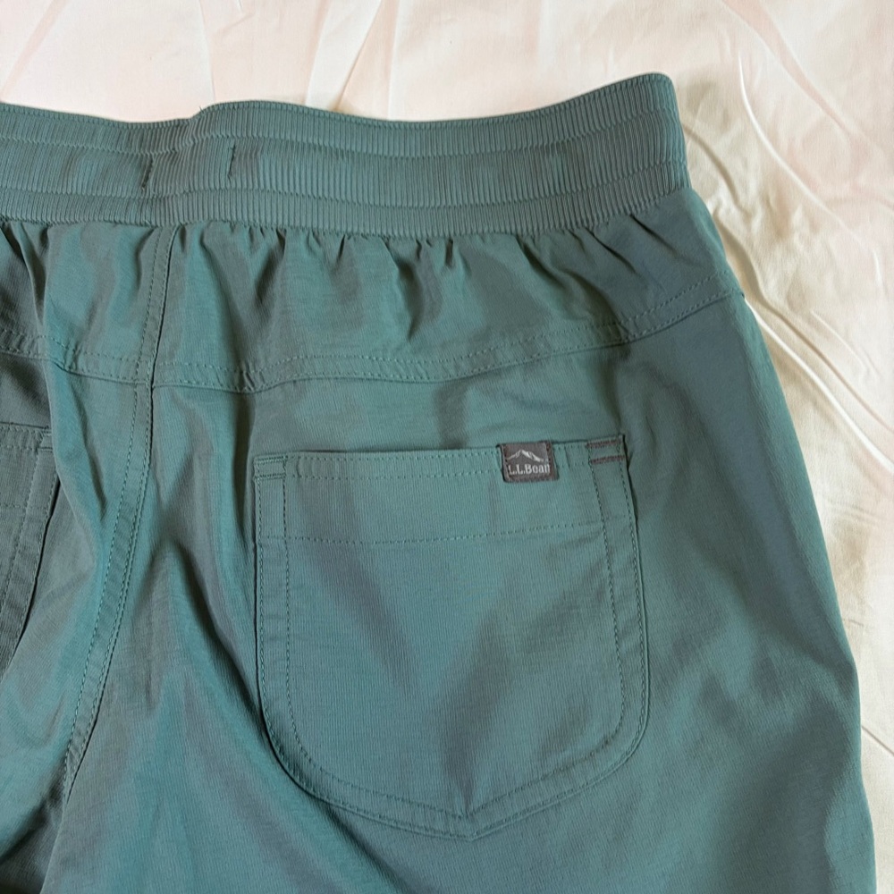 L.L. Bean Vista Camp women’s Seafoam Green Athletic Shorts UPF 50+ Bermuda XS - Picture 7 of 8